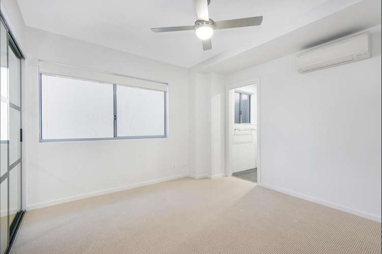 Third view of Homely unit listing, 10/22 Onslow Street, Ascot QLD 4007