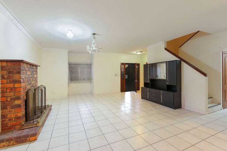 Fifth view of Homely house listing, 8 Woodhaven Court, Sunnybank QLD 4109