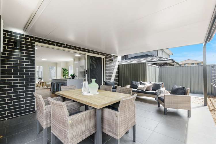 Main view of Homely townhouse listing, 2/40 Gerongar Crescent, Haywards Bay NSW 2530