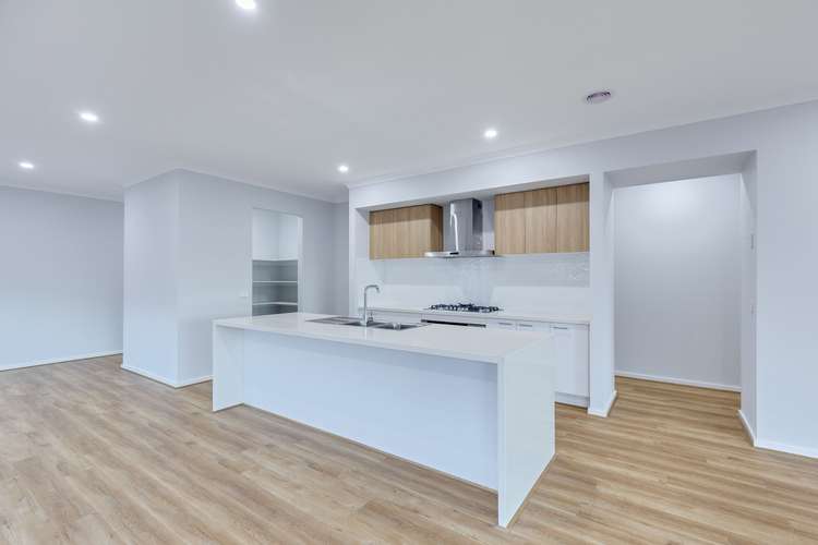 Second view of Homely house listing, 20 Lone Pine Drive, Mernda VIC 3754