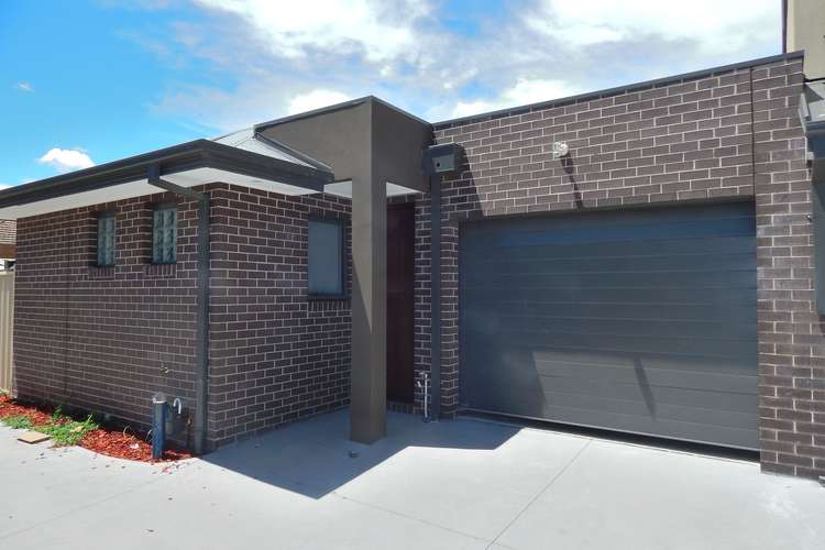 Main view of Homely townhouse listing, 5/138-140 St Vigeons Road, Reservoir VIC 3073