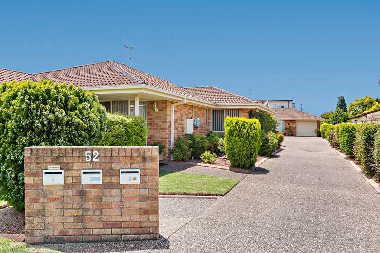 Main view of Homely villa listing, 3/52 Albert Street, Warners Bay NSW 2282