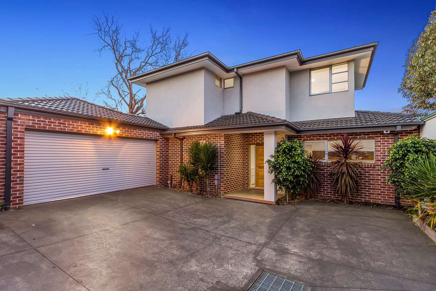 Main view of Homely townhouse listing, 2/37 Katrina Street, Blackburn North VIC 3130