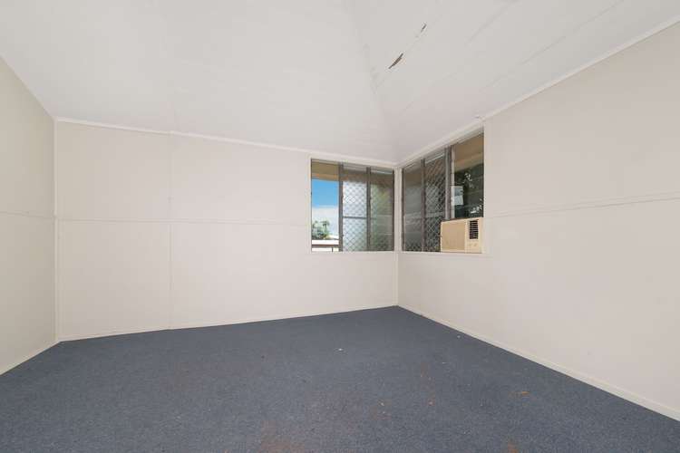Seventh view of Homely blockOfUnits listing, 1/105 Stagpole Street, West End QLD 4810