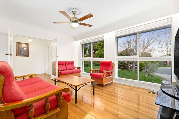 Second view of Homely house listing, 11 Paranda Court, Vermont VIC 3133