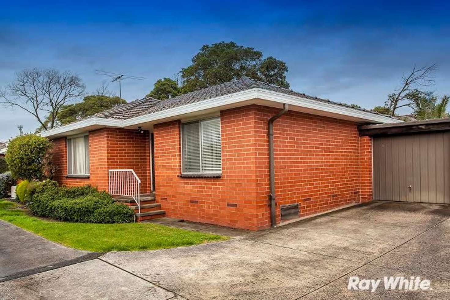 Main view of Homely unit listing, 2/11 Mount Pleasant Road, Nunawading VIC 3131