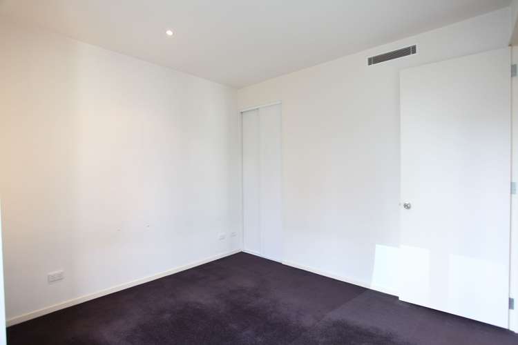 Fifth view of Homely apartment listing, 704/225 Elizabeth Street, Melbourne VIC 3000