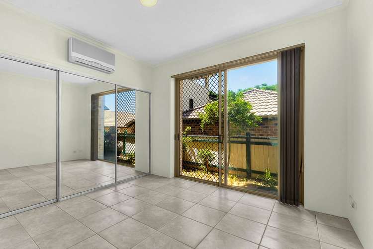 Fourth view of Homely unit listing, 2/15 Reeve Street, Clayfield QLD 4011