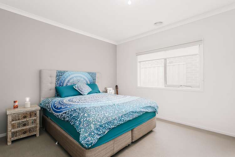 Third view of Homely house listing, 5 Sturt Court, Officer VIC 3809