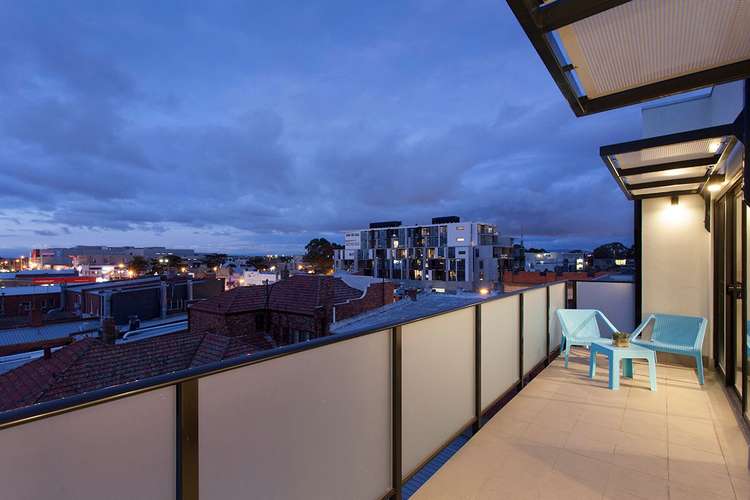 Fourth view of Homely apartment listing, 10/81 Koornang Road, Carnegie VIC 3163