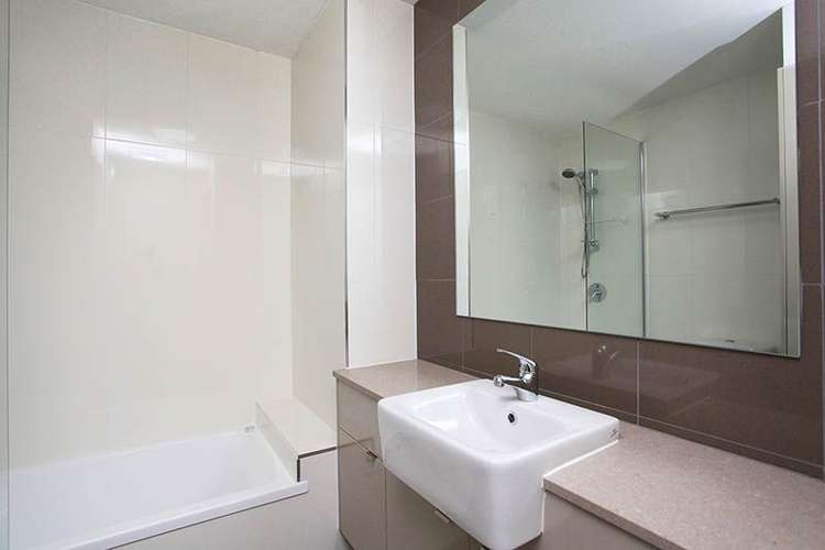 Fifth view of Homely unit listing, 10/57 Gordon Street, Greenslopes QLD 4120