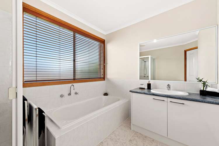 Fifth view of Homely house listing, 5 Amanda Court, Rowville VIC 3178