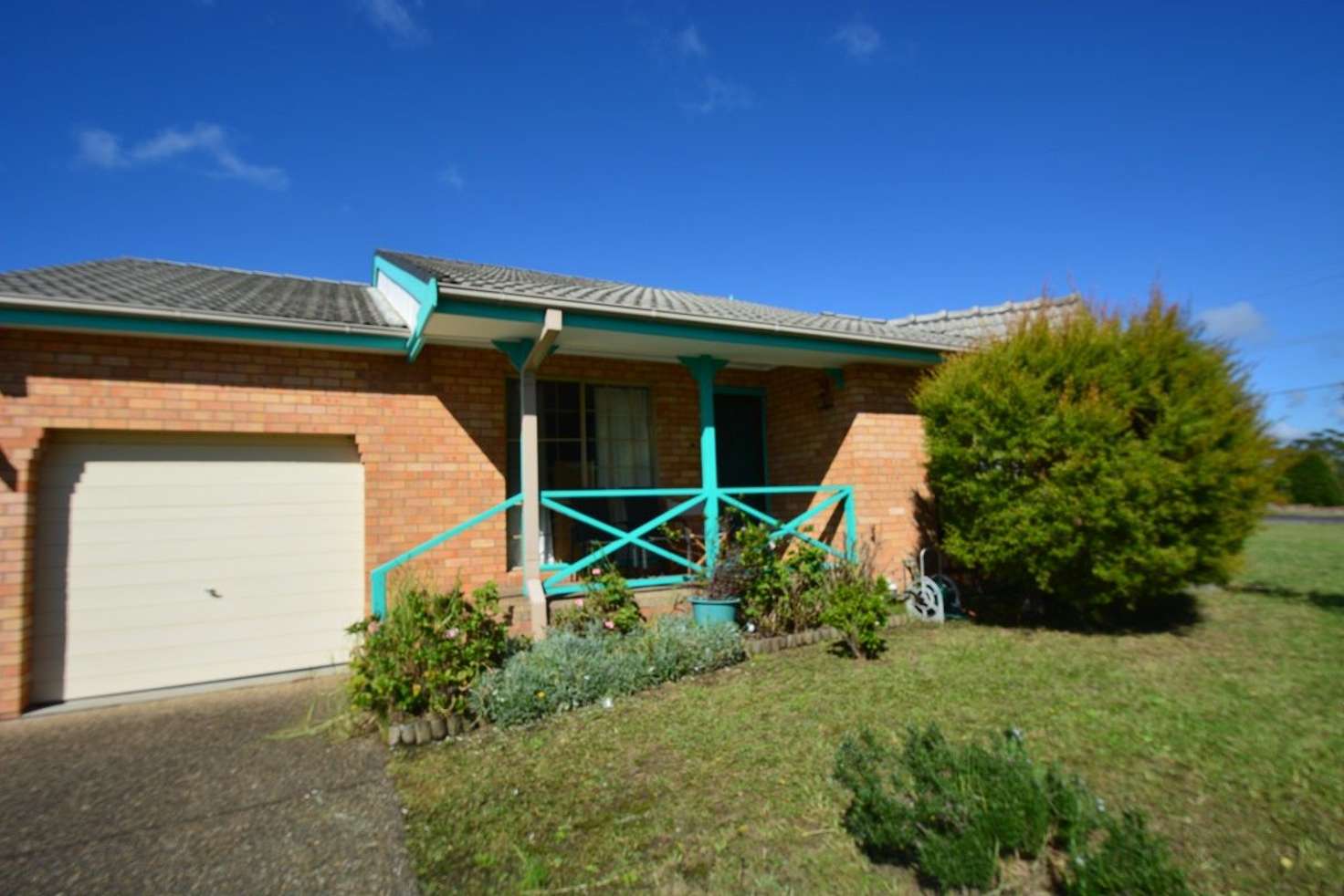 Main view of Homely villa listing, 4/28 Park Avenue, Helensburgh NSW 2508