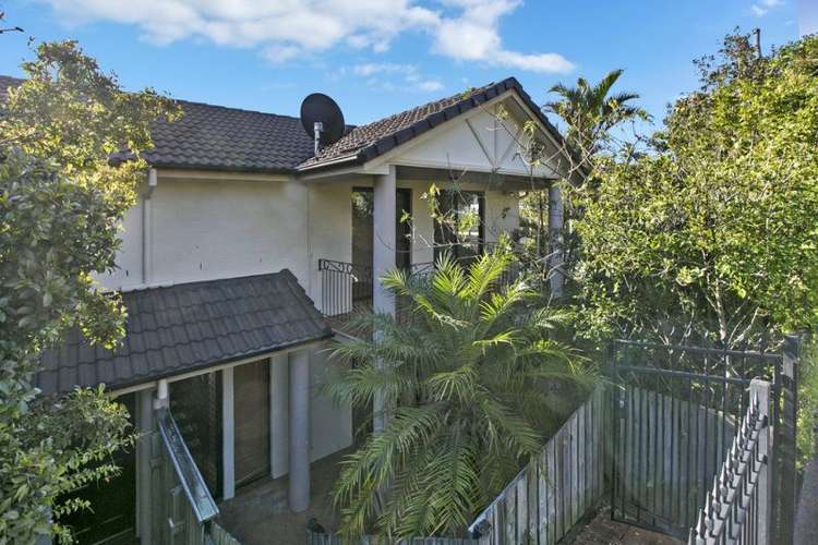 Main view of Homely townhouse listing, 1/10 Mcilwraith Avenue, Balmoral QLD 4171