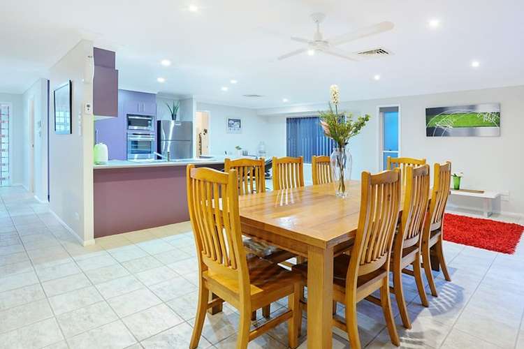 Sixth view of Homely house listing, 3 Turpentine Court, Albany Creek QLD 4035
