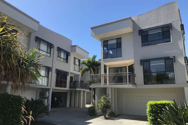 Main view of Homely townhouse listing, 2/5 Taylor Street, Biggera Waters QLD 4216