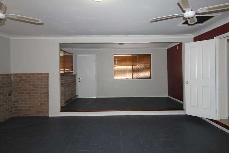 Fourth view of Homely house listing, 2 Rangeview Court, Burleigh Waters QLD 4220