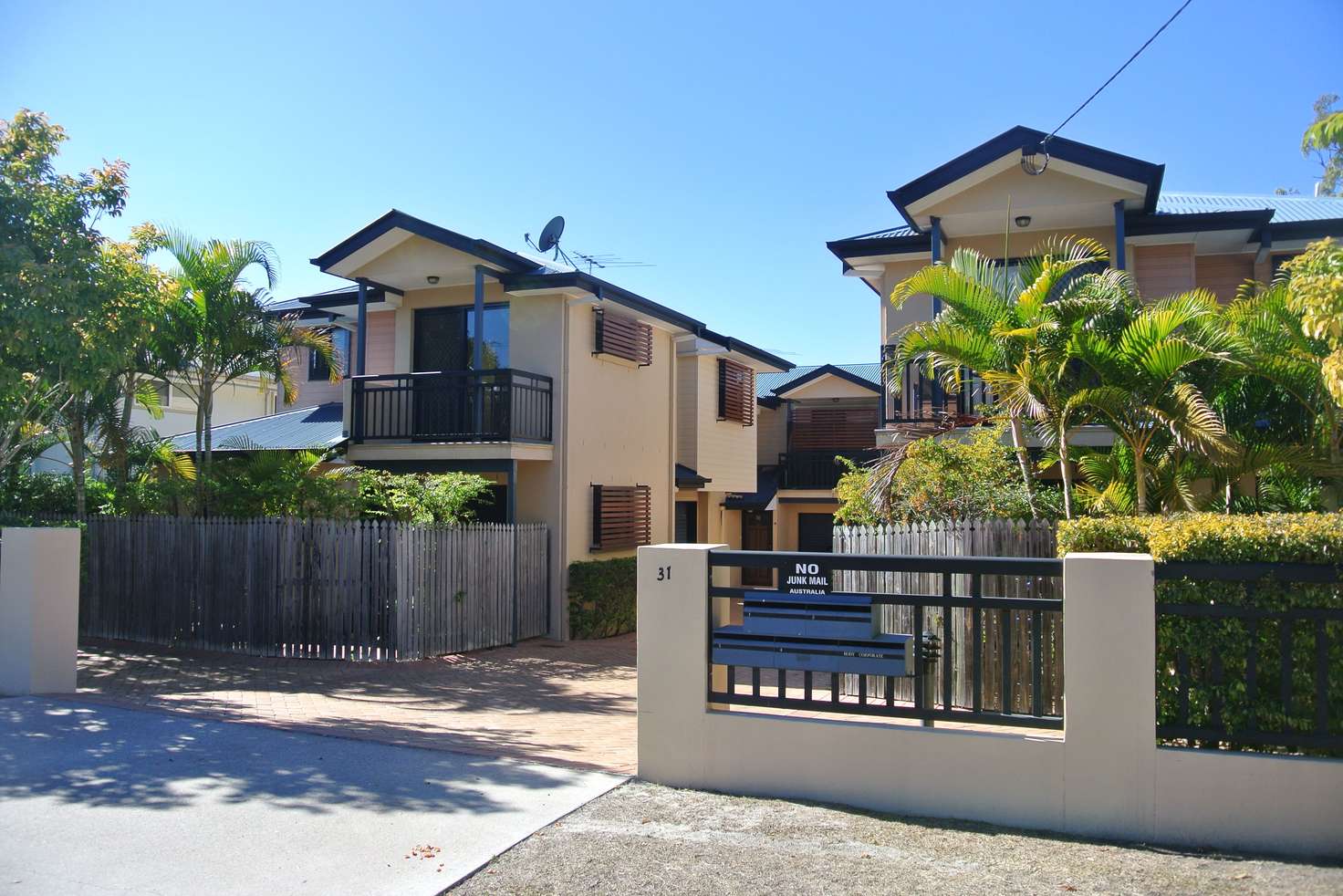 Main view of Homely townhouse listing, 2/31 Dickenson Street, Carina QLD 4152