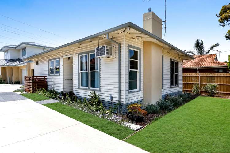 Main view of Homely unit listing, 1/112 Bindi Street, Glenroy VIC 3046