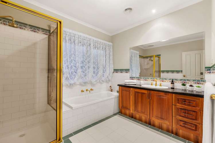 Seventh view of Homely house listing, 5 Tennyson Circuit, Mill Park VIC 3082