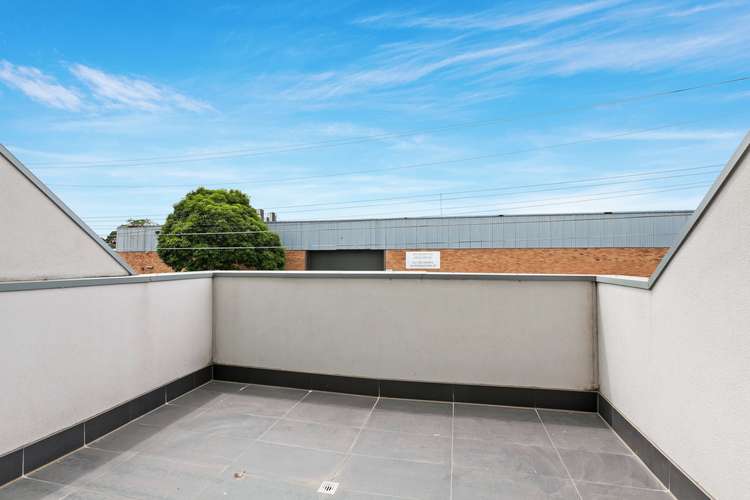 Fifth view of Homely townhouse listing, 318 Gooch Street, Thornbury VIC 3071