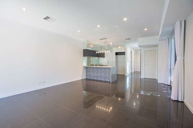 Fourth view of Homely villa listing, 1/5021 Emerald Island Drive, Carrara QLD 4211