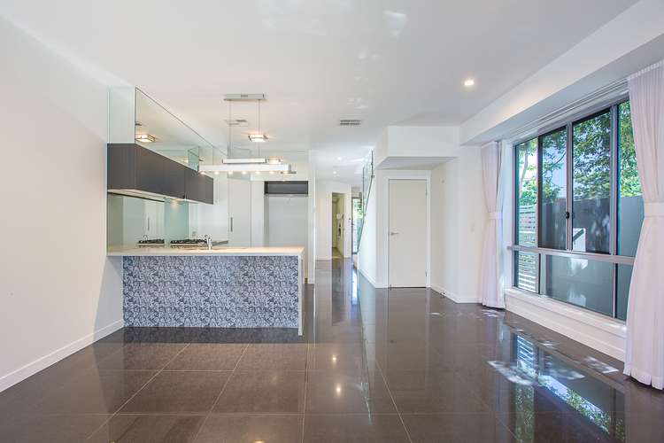 Fifth view of Homely villa listing, 1/5021 Emerald Island Drive, Carrara QLD 4211