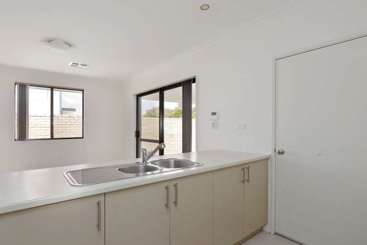 Fifth view of Homely house listing, 4/35 Hamilton Street, Cannington WA 6107