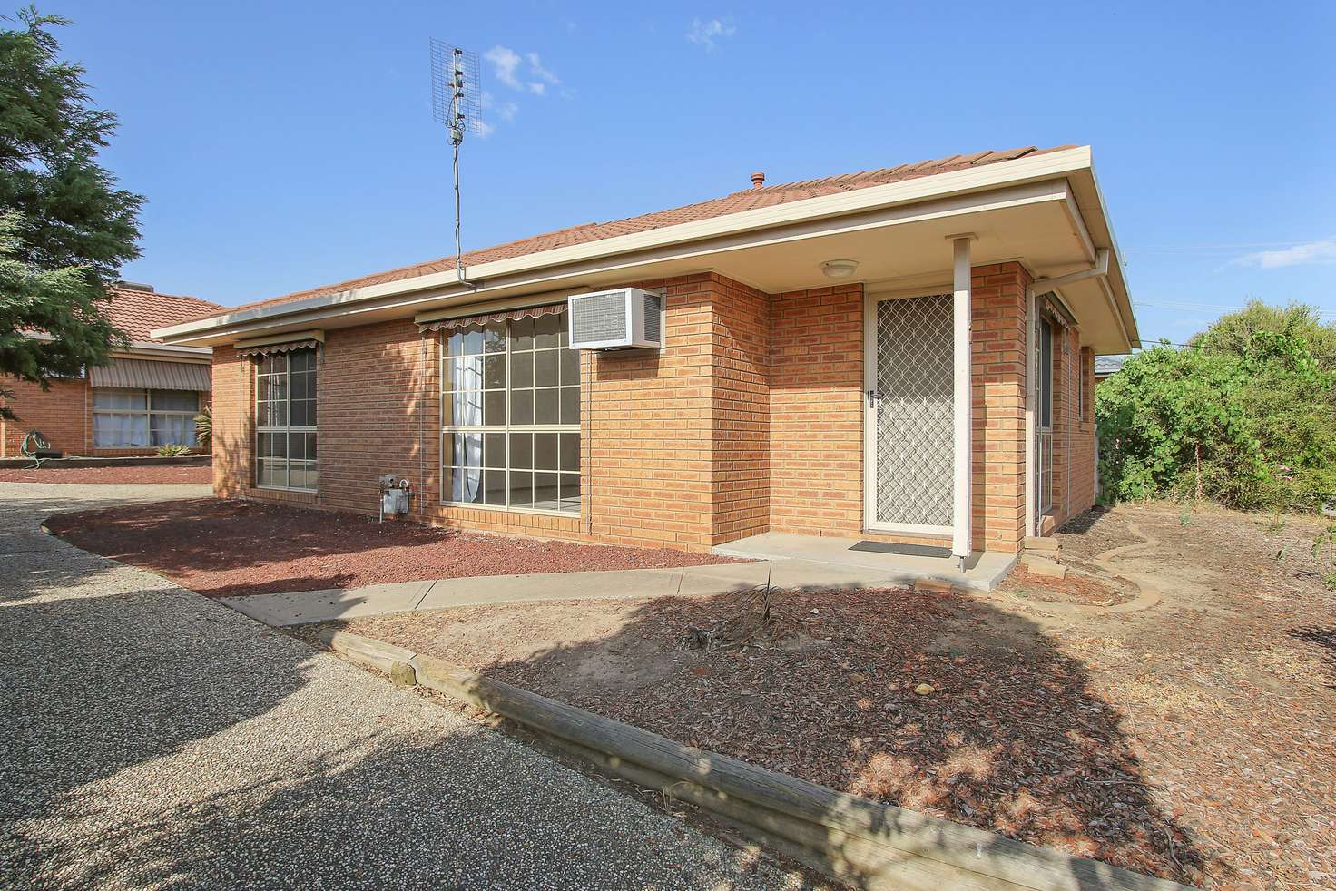 Main view of Homely townhouse listing, 1/113 Huons Hill Road, Wodonga VIC 3690