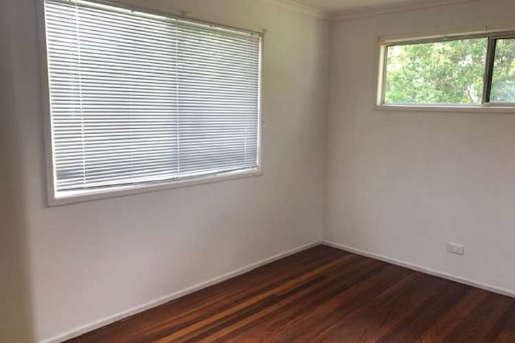 Sixth view of Homely house listing, 2 Warrimoo Drive, Petrie QLD 4502