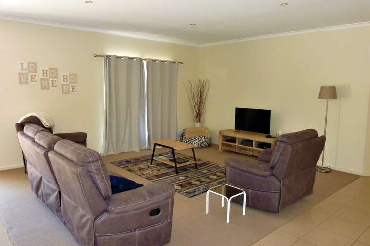 Fourth view of Homely house listing, 5 Osborne Court, Bordertown SA 5268