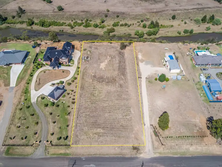 29 Llanrian Drive, Singleton NSW 2330