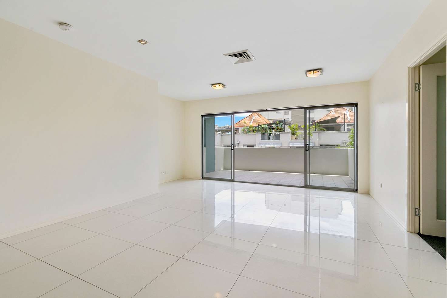 Main view of Homely unit listing, 6/215 Wellington Road, East Brisbane QLD 4169
