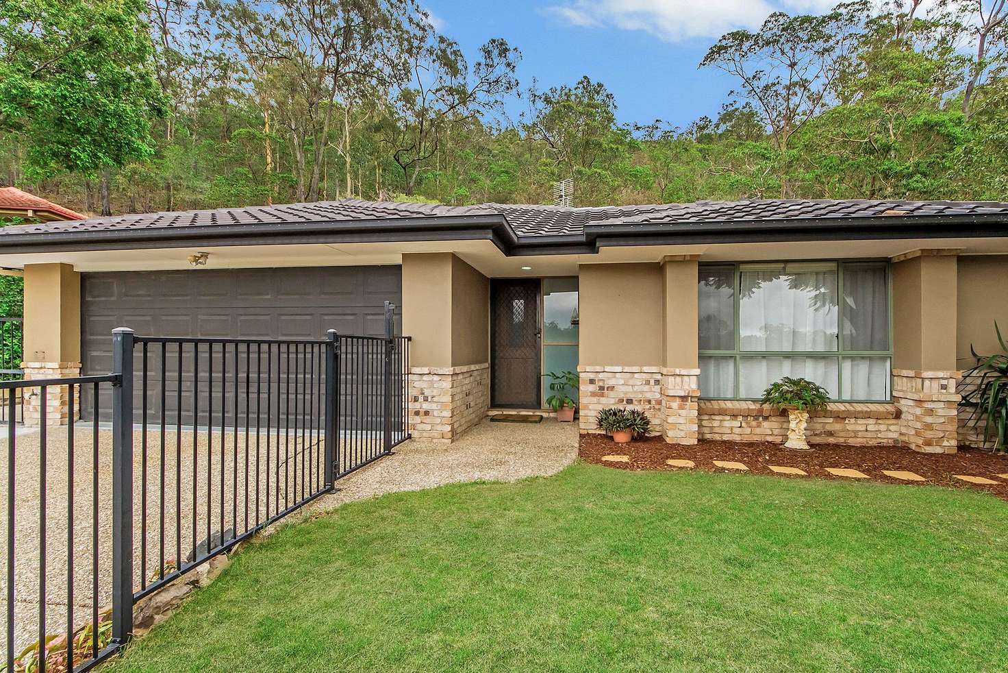 Main view of Homely house listing, 10 Mcnamara Court, Oxenford QLD 4210
