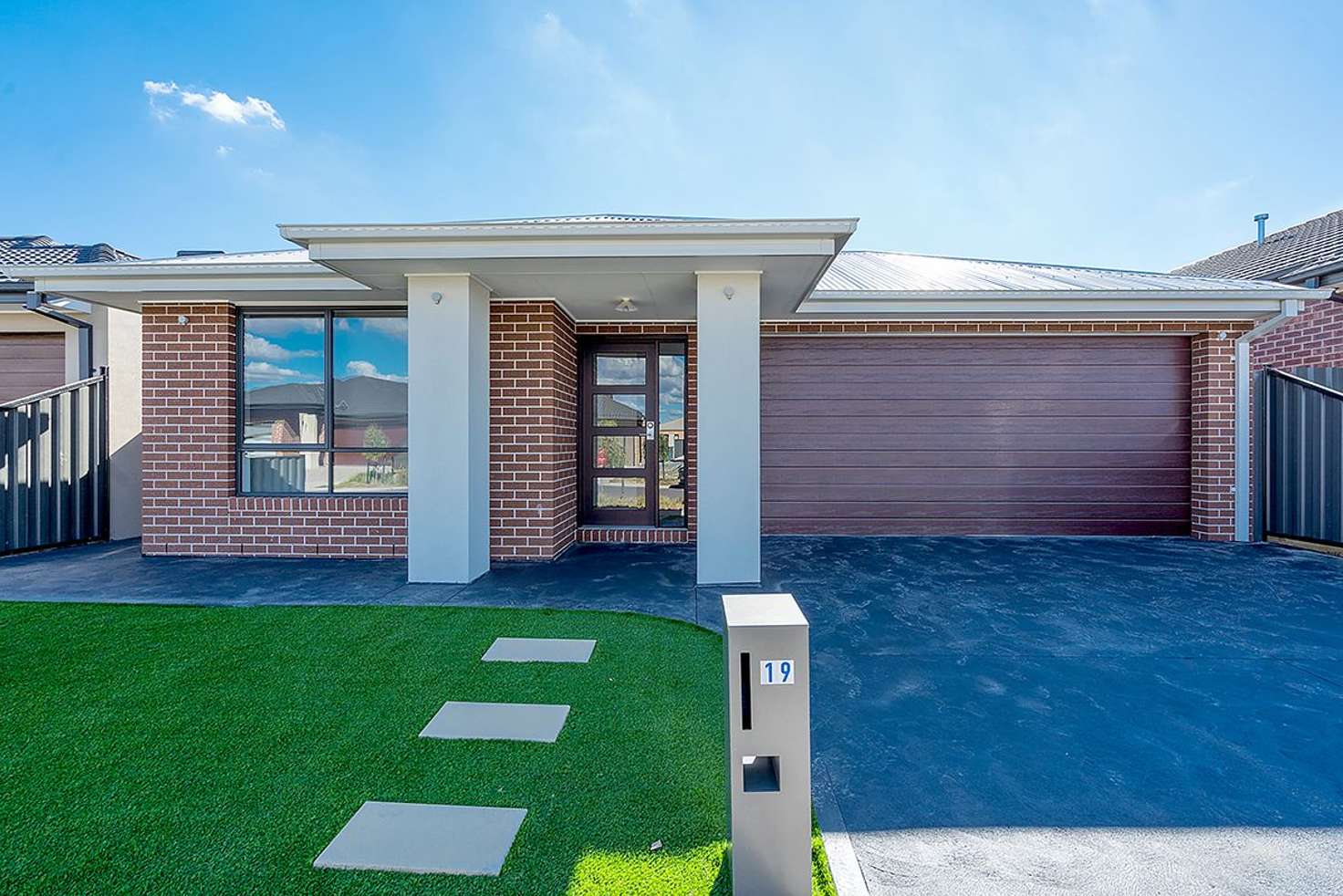 Main view of Homely house listing, 19 Booyong Street, Craigieburn VIC 3064