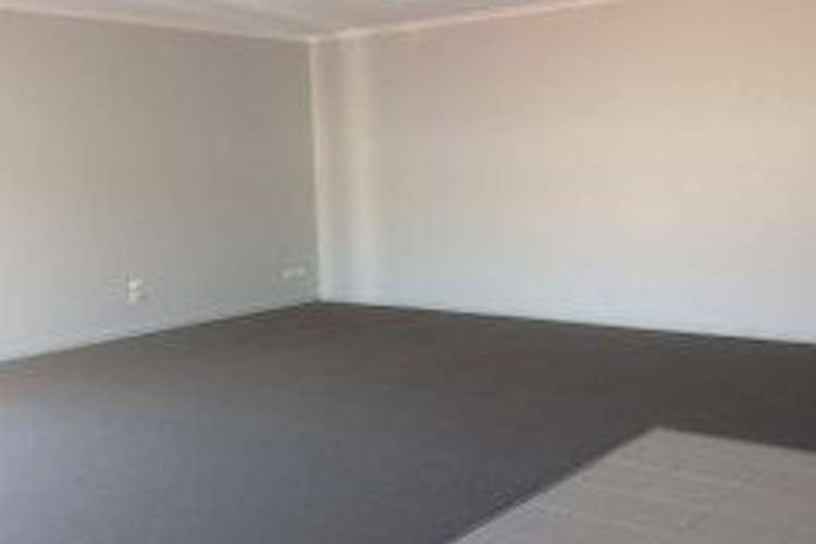 Fifth view of Homely house listing, 4 Crawley Court, Craigieburn VIC 3064