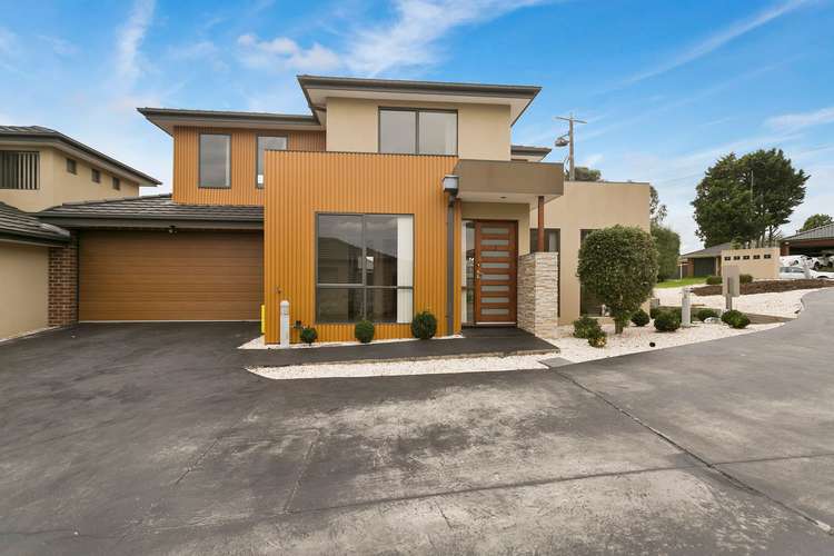 Main view of Homely townhouse listing, 2/130 Cadles Road, Carrum Downs VIC 3201