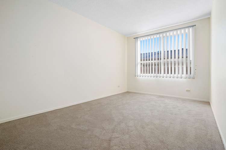 Fifth view of Homely apartment listing, 5/21-25 Roydon Street, Hampton East VIC 3188