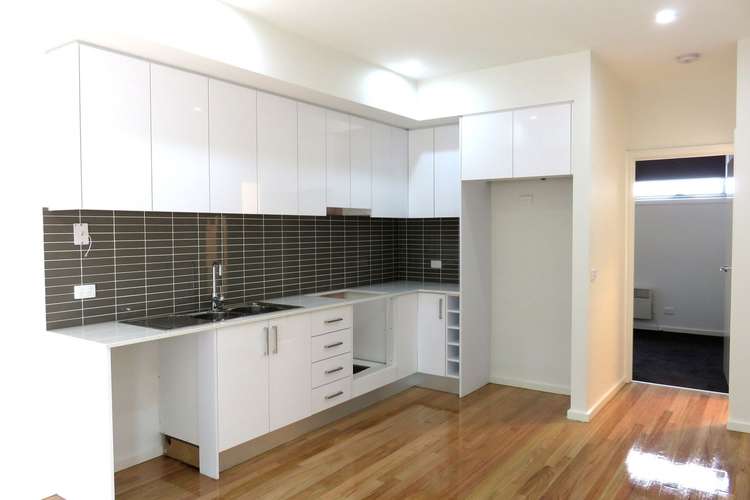 Main view of Homely townhouse listing, 2/2 Grandview Street, Glenroy VIC 3046