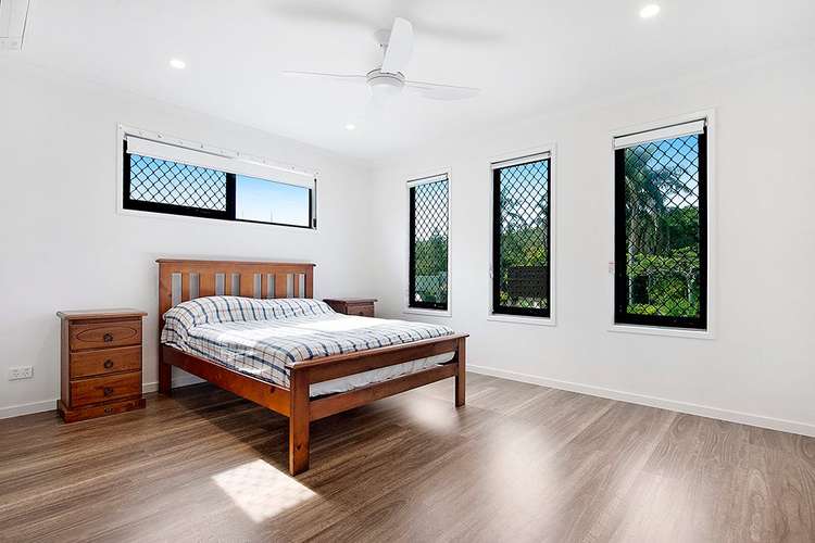Fourth view of Homely house listing, 2 Morningview Place, Carindale QLD 4152