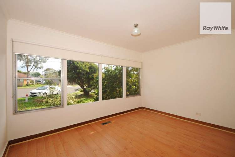 Fifth view of Homely house listing, 2 Laurel Court, Frankston North VIC 3200