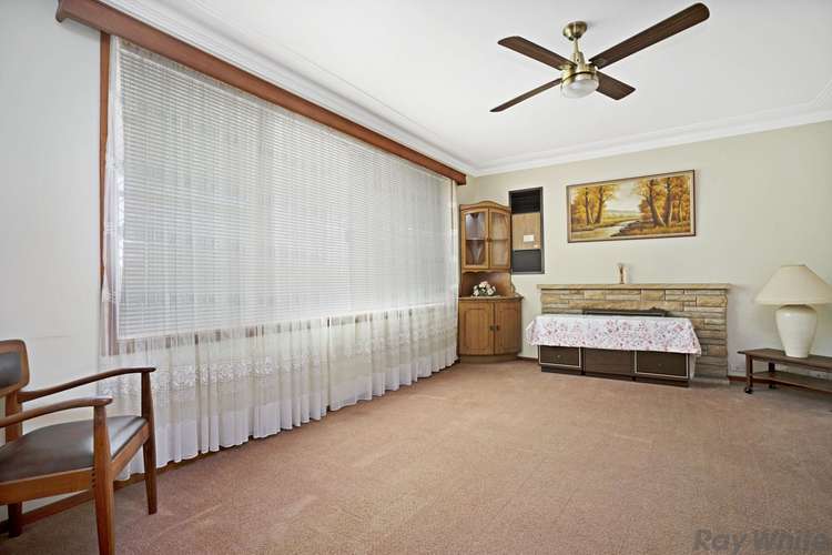 Second view of Homely house listing, 8 Wakehurst Crescent, Metford NSW 2323