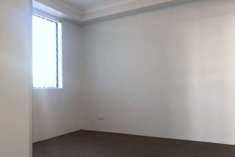 Fifth view of Homely apartment listing, 5/213-215 William Street, Granville NSW 2142