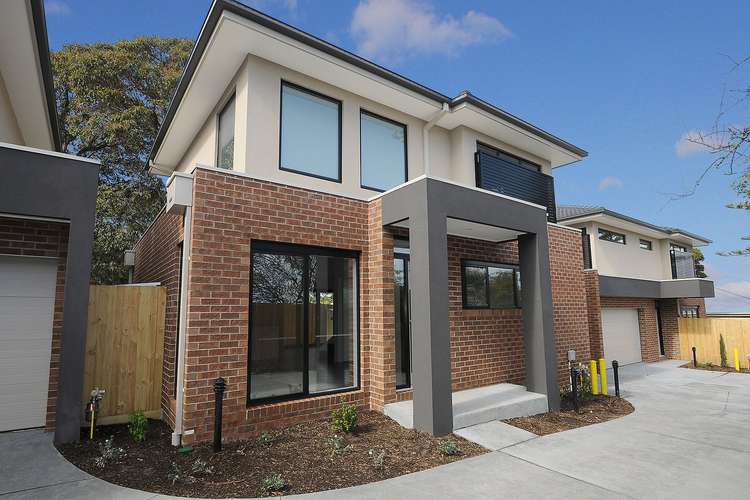 Second view of Homely townhouse listing, 2/4 Gladwyn Avenue, Frankston VIC 3199