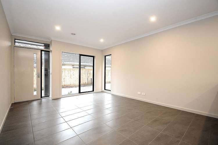 Third view of Homely townhouse listing, 2/4 Gladwyn Avenue, Frankston VIC 3199