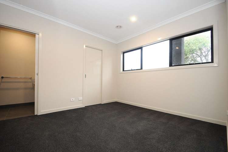 Fourth view of Homely townhouse listing, 2/4 Gladwyn Avenue, Frankston VIC 3199