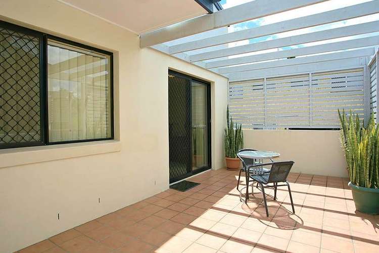 Fifth view of Homely unit listing, 2/15 Dickson Street, Morningside QLD 4170