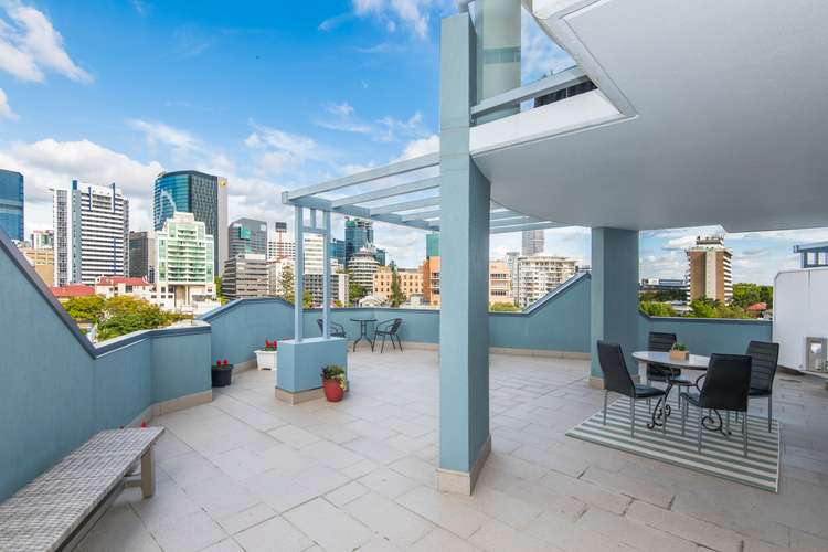 Main view of Homely apartment listing, 17/83 LEICHHARDT Street, Spring Hill QLD 4000
