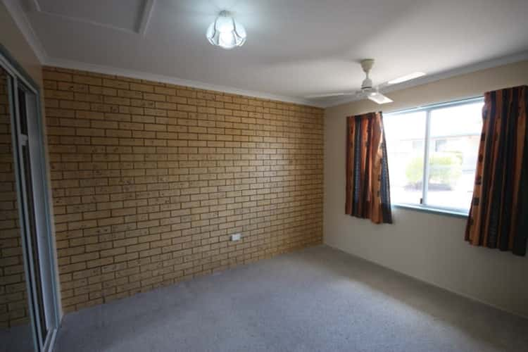 Fourth view of Homely unit listing, 2/16 Woolein Crescent, Biloela QLD 4715