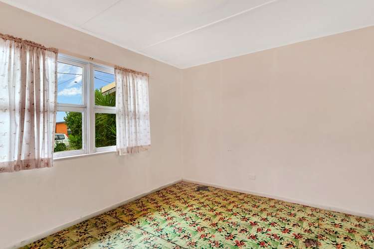 Sixth view of Homely house listing, 305 Adina Avenue, Bilinga QLD 4225